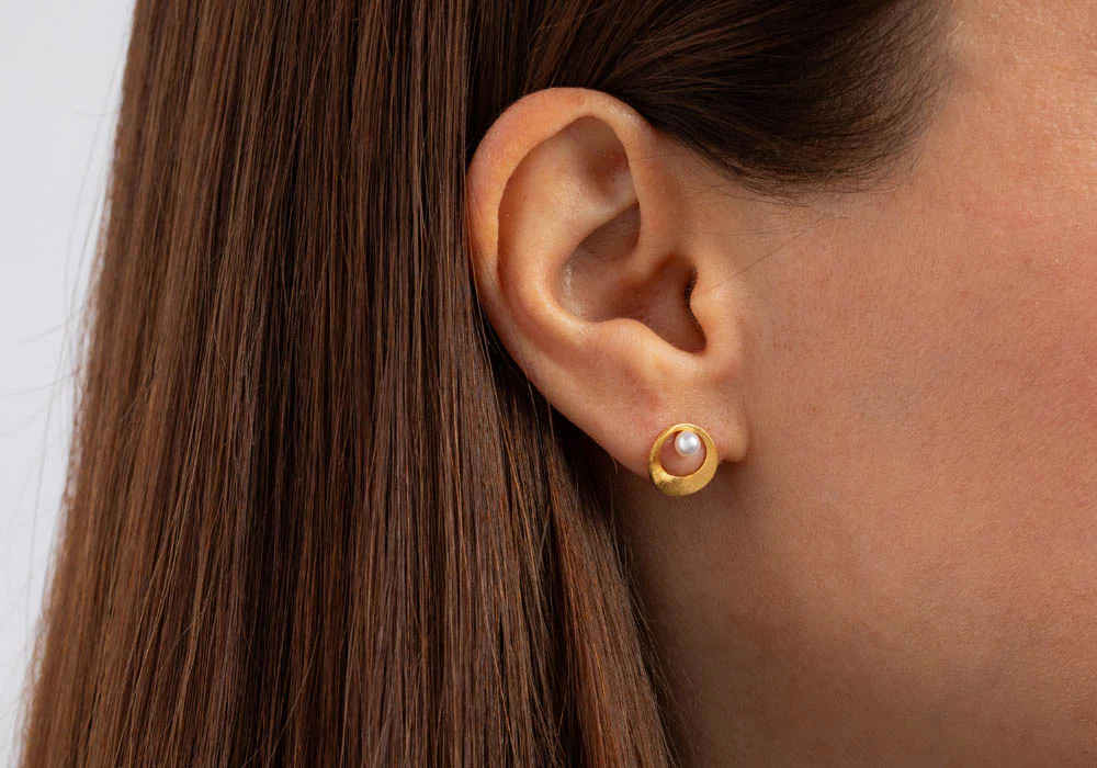 Ohrstecker Luna Pearl | Silber 925 vergoldet matt 